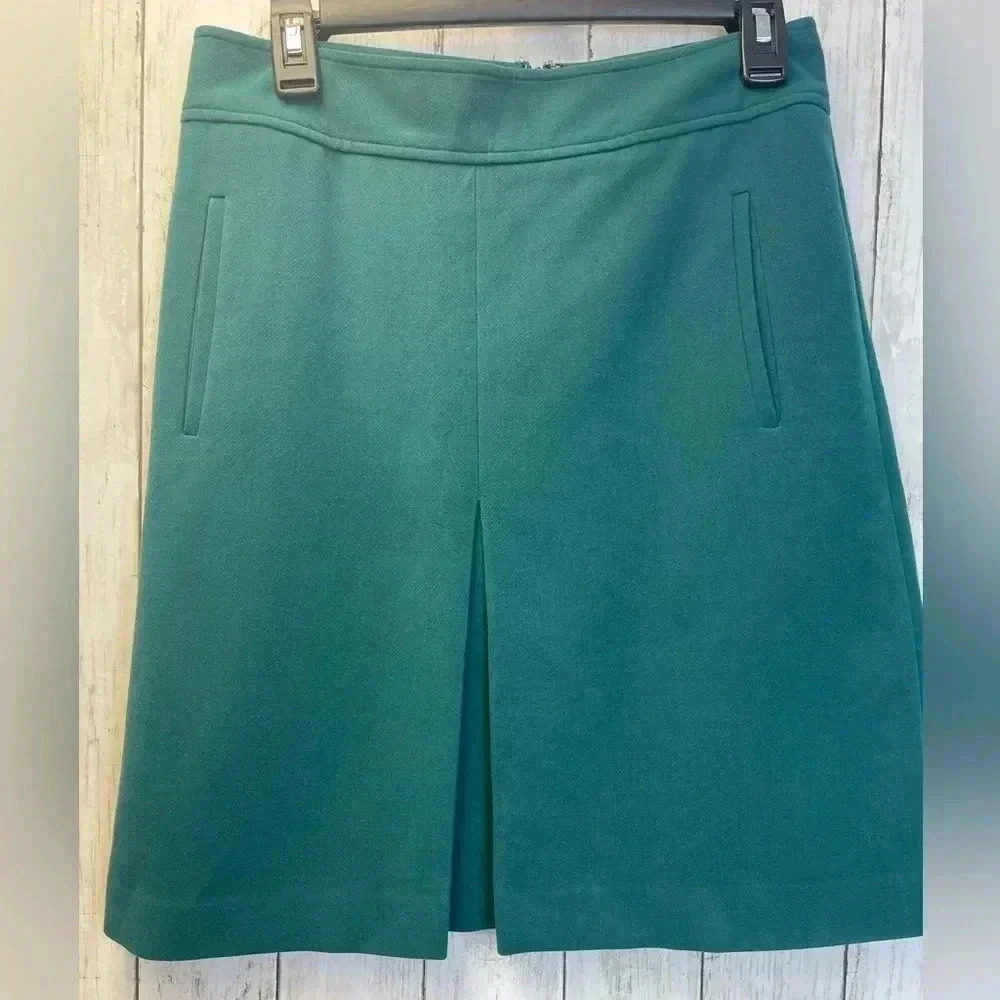 Ann Taylor Loft Green skirt size 2 work/casual/career - Picture 2 of 8